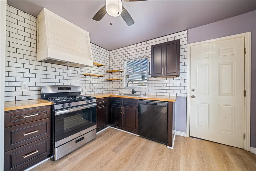 4745 Franklin Drive Corpus Christi, TX 78415