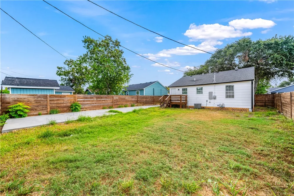4745 Franklin Drive Corpus Christi, TX 78415