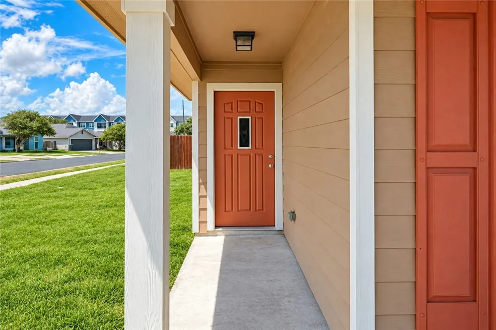 2321 White Star Corpus Christi, TX 78414