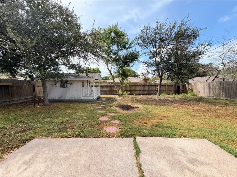 112 Westover Drive Portland, TX 78374