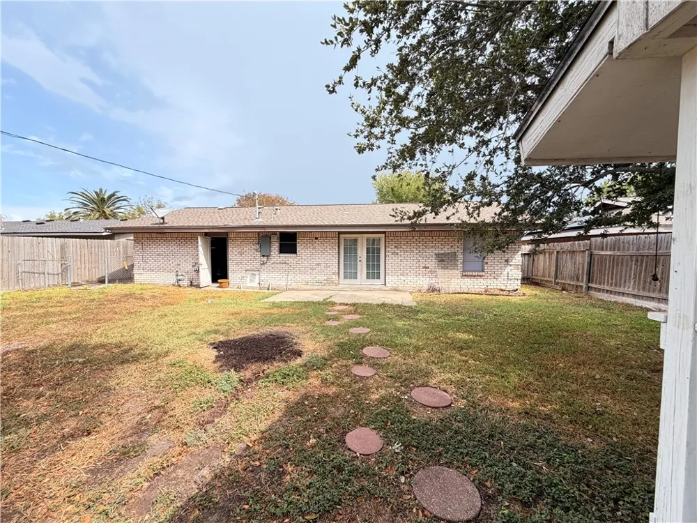 112 Westover Drive Portland, TX 78374