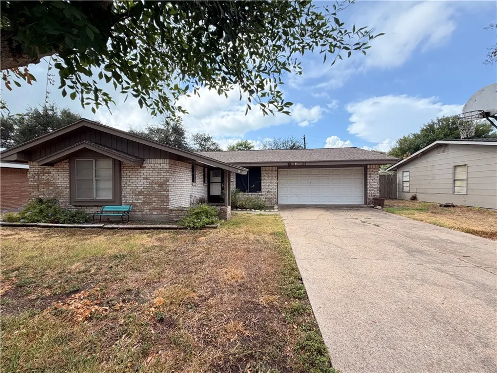 112 Westover Drive Portland, TX 78374