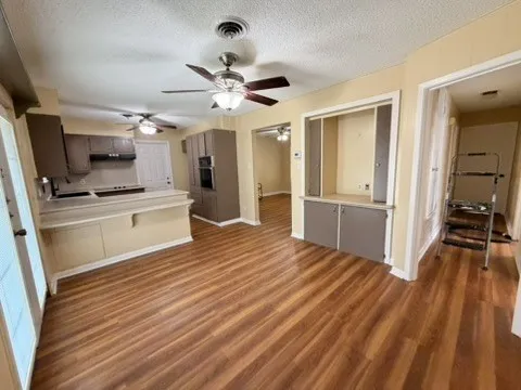 112 Westover Drive Portland, TX 78374