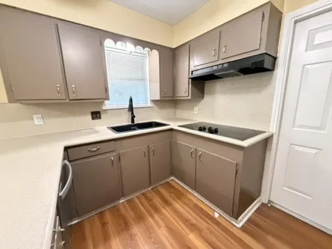 112 Westover Drive Portland, TX 78374