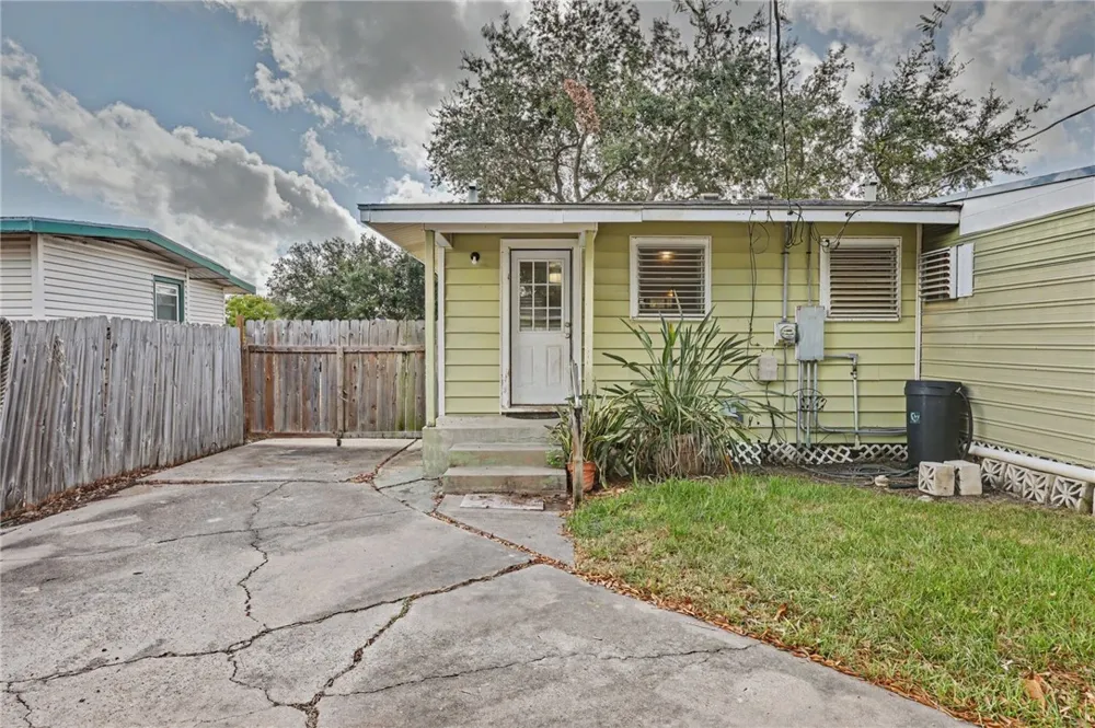 626 Pennington Drive Corpus Christi, TX 78412