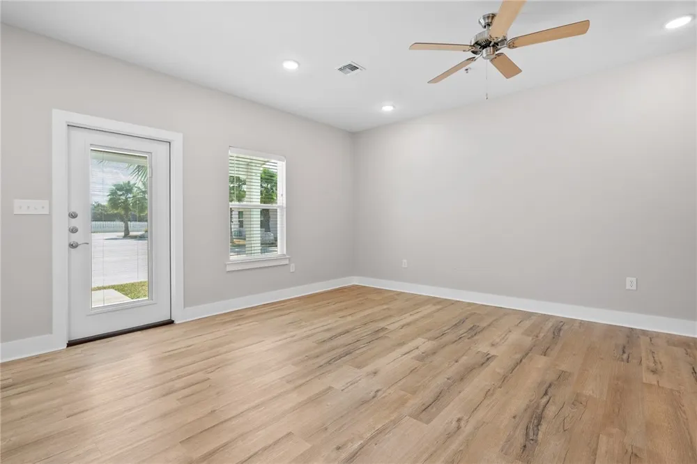 153 Oasis Circle Rockport, TX 78382