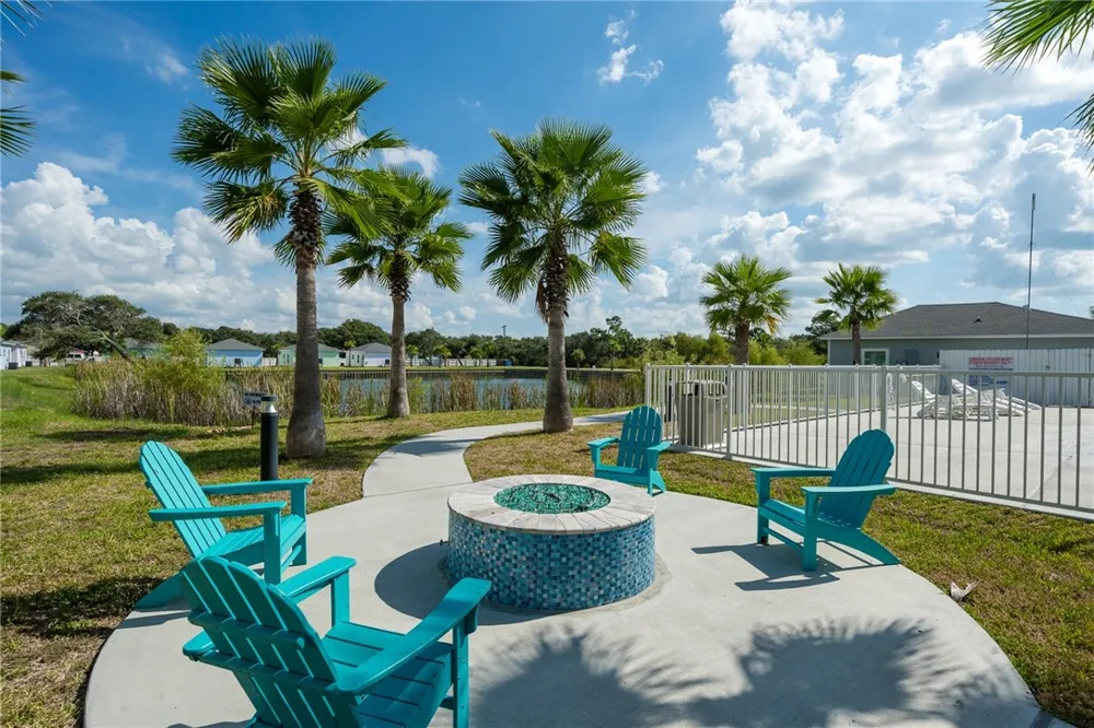 153 Oasis Circle Rockport, TX 78382
