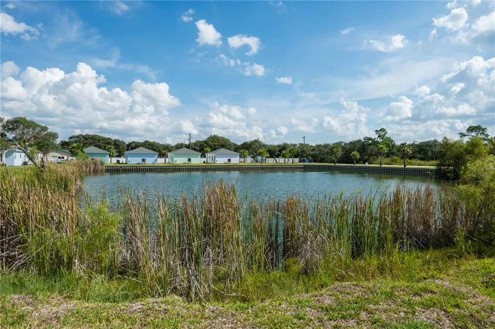 153 Oasis Circle Rockport, TX 78382