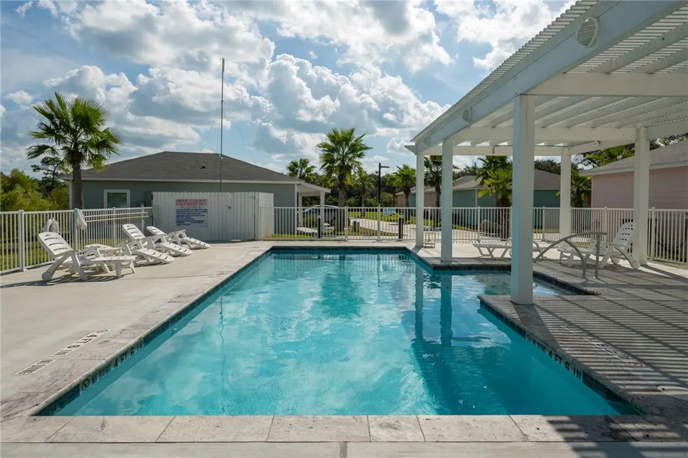 153 Oasis Circle Rockport, TX 78382