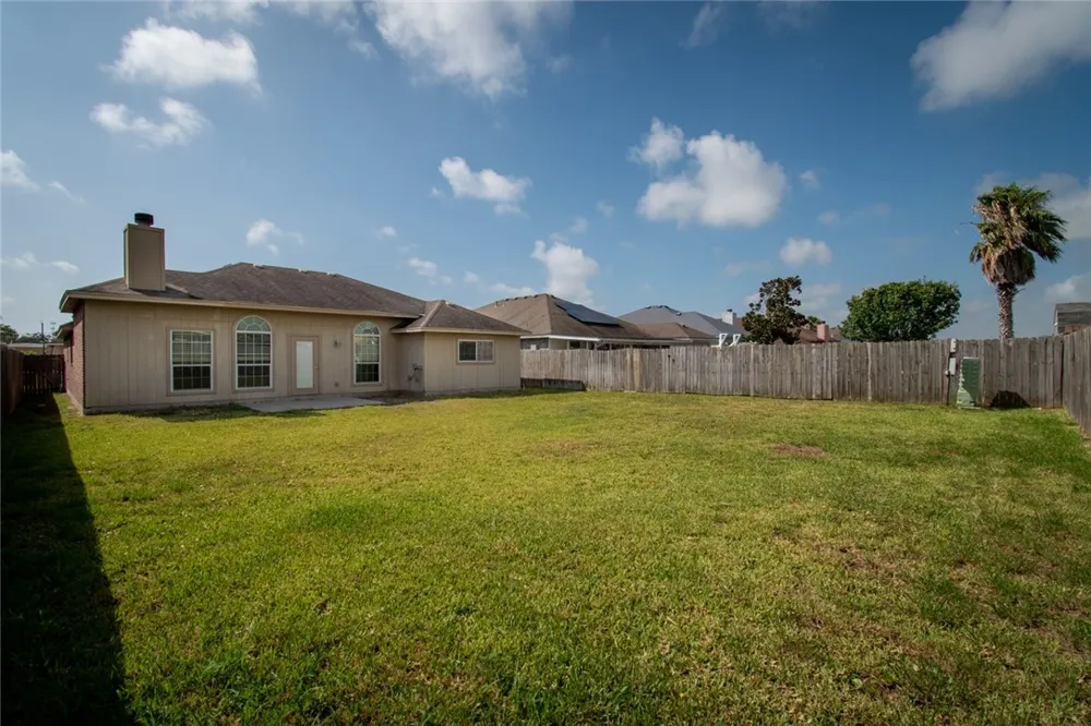 2410 Luzius Drive Corpus Christi, TX 78418