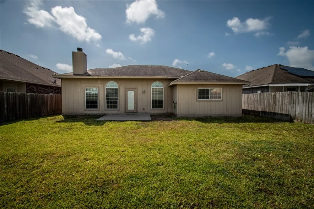 2410 Luzius Drive Corpus Christi, TX 78418