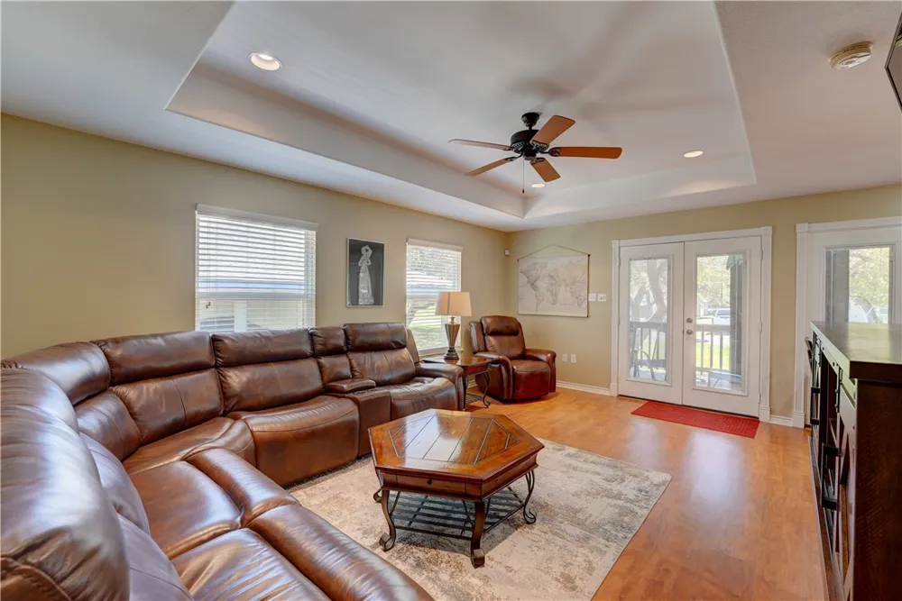 1023 S Fuqua Street Rockport, TX 78382