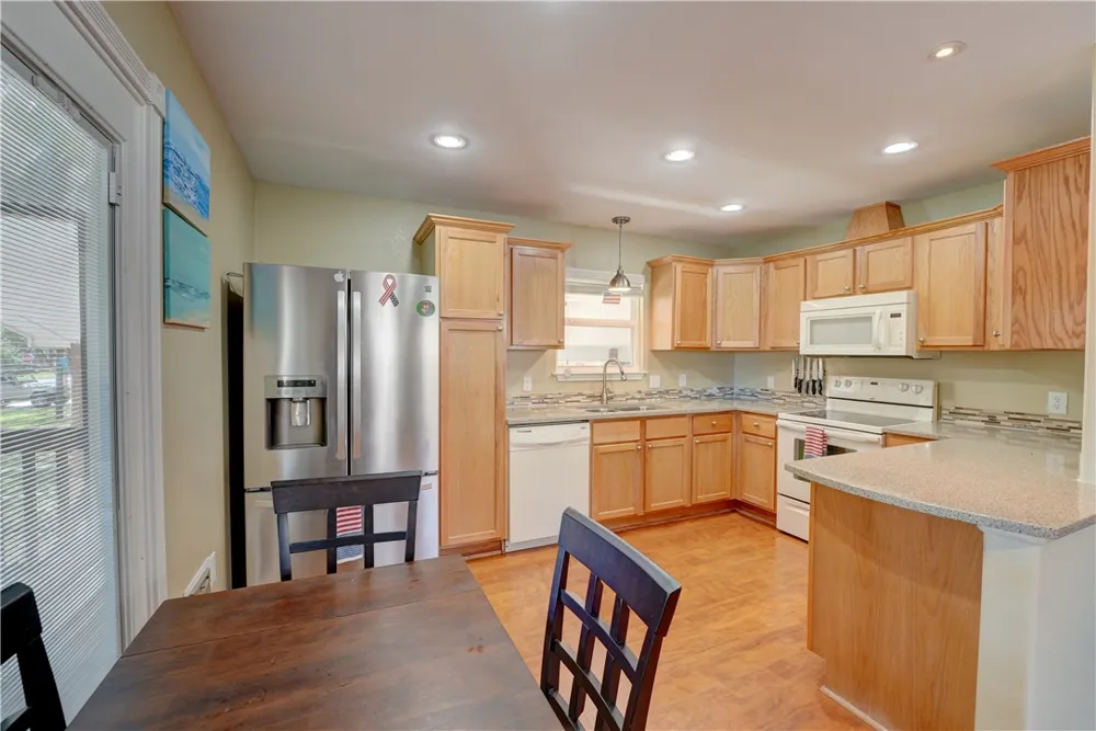 1023 S Fuqua Street Rockport, TX 78382