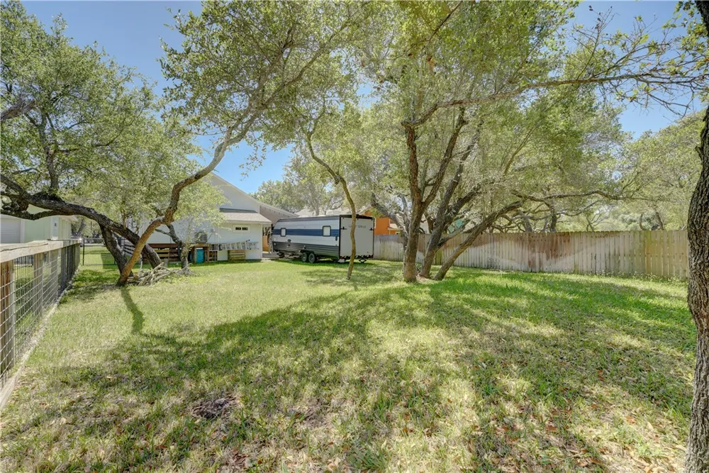 1023 S Fuqua Street Rockport, TX 78382