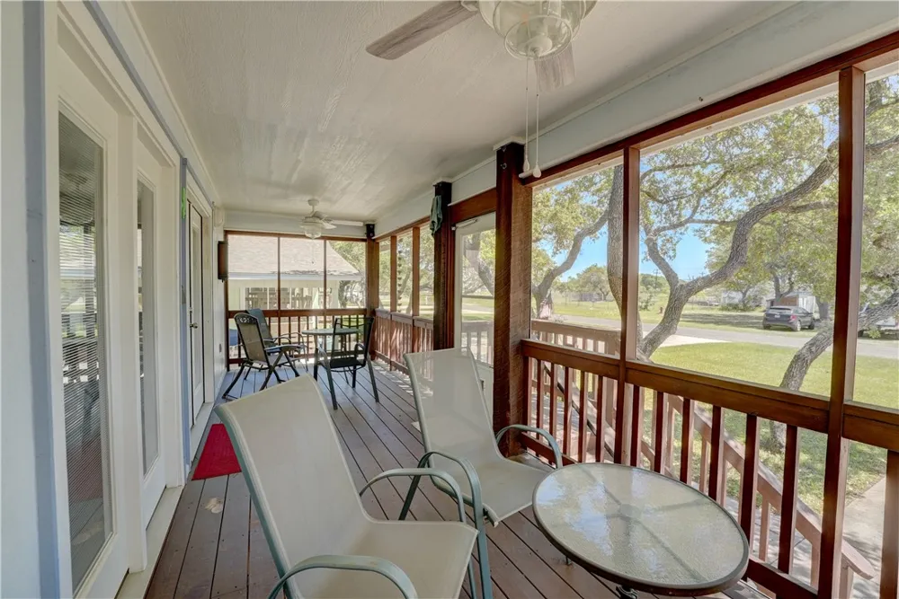 1023 S Fuqua Street Rockport, TX 78382