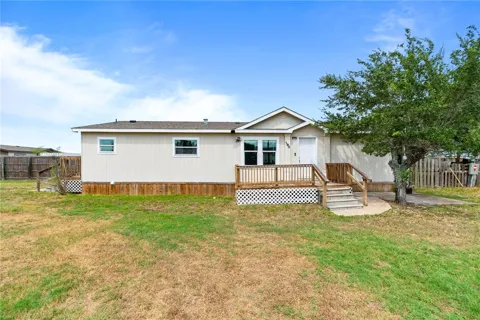 190 Lago Vista Drive