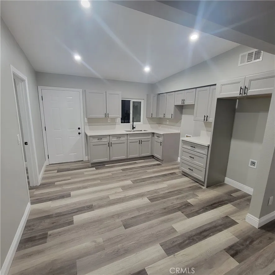 2219 Kern St #1 San Bernardino, CA 92407