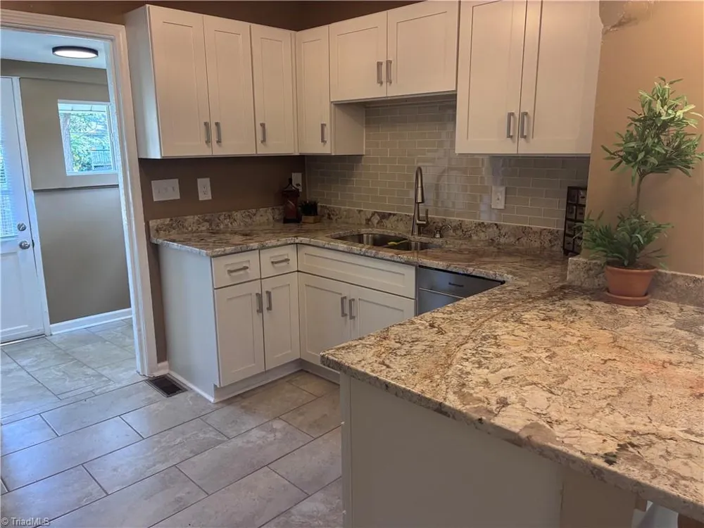 1708 Marion Street Greensboro, NC 27403