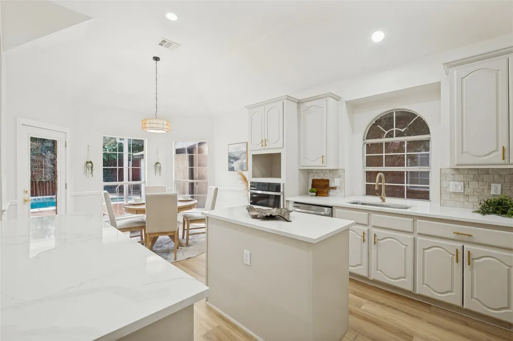 8211 Shoshoni Drive Arlington, TX 76002