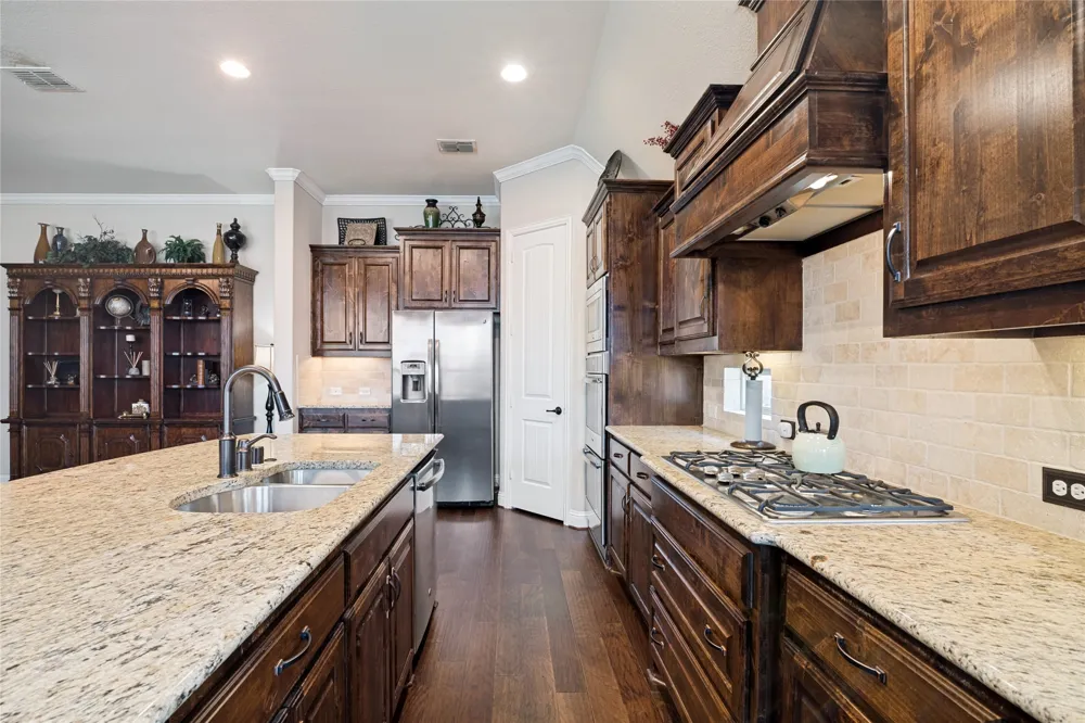2362 Walnut Grove Lane Frisco, TX 75034