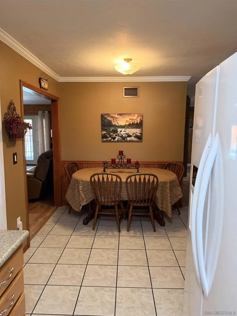 10041 Gem Tree Way Santee, CA 92071