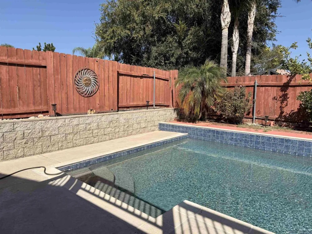 10041 Gem Tree Way Santee, CA 92071