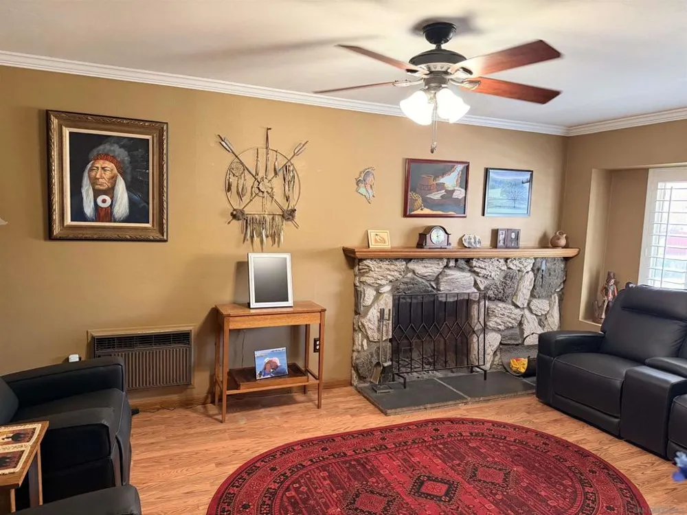 10041 Gem Tree Way Santee, CA 92071