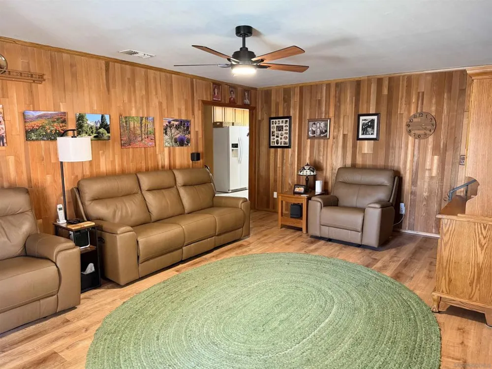 10041 Gem Tree Way Santee, CA 92071
