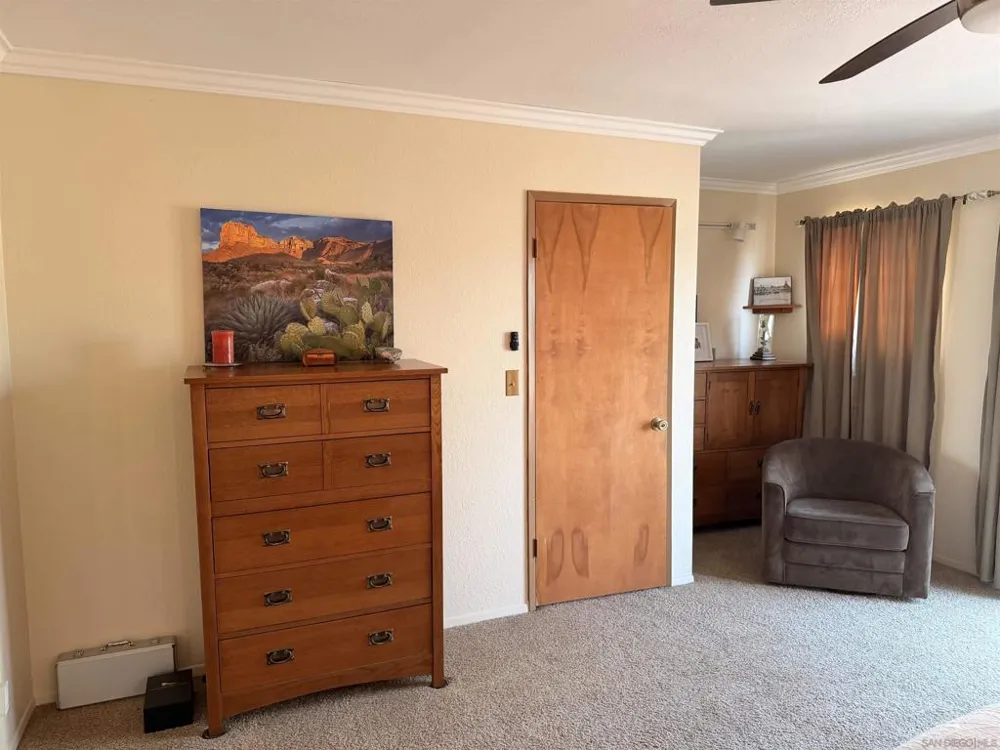 10041 Gem Tree Way Santee, CA 92071