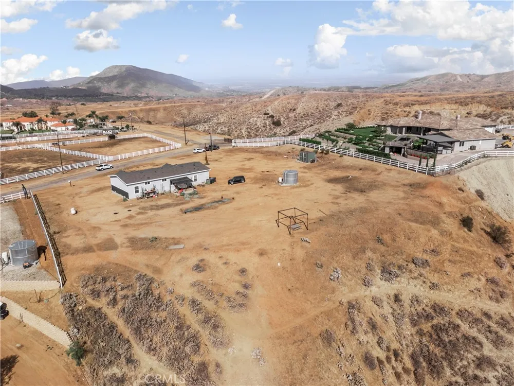7534 Stewart Road Colton, CA 92324