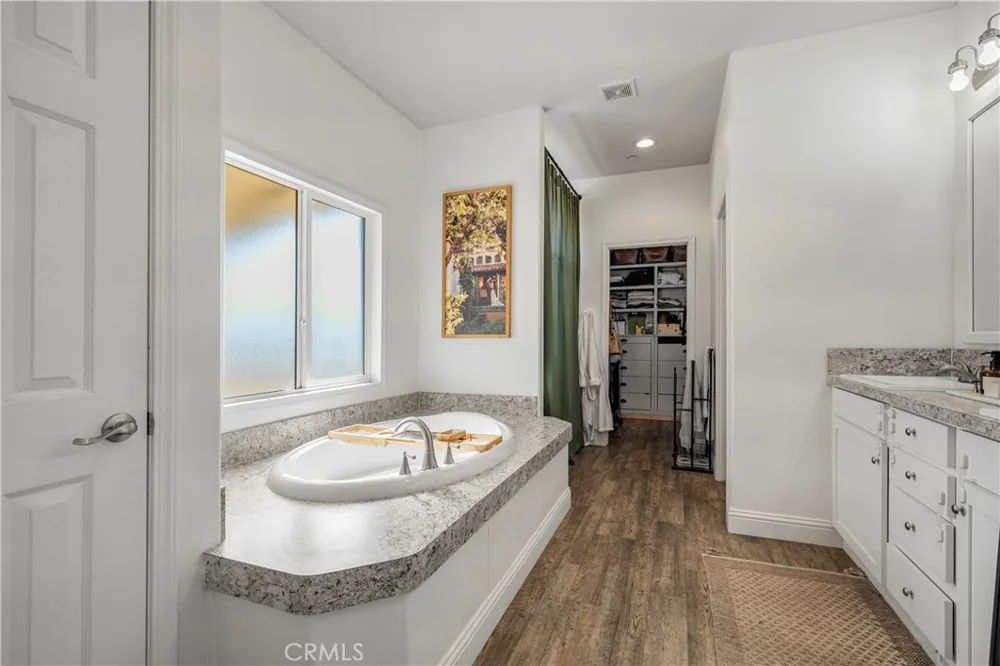 7534 Stewart Road Colton, CA 92324