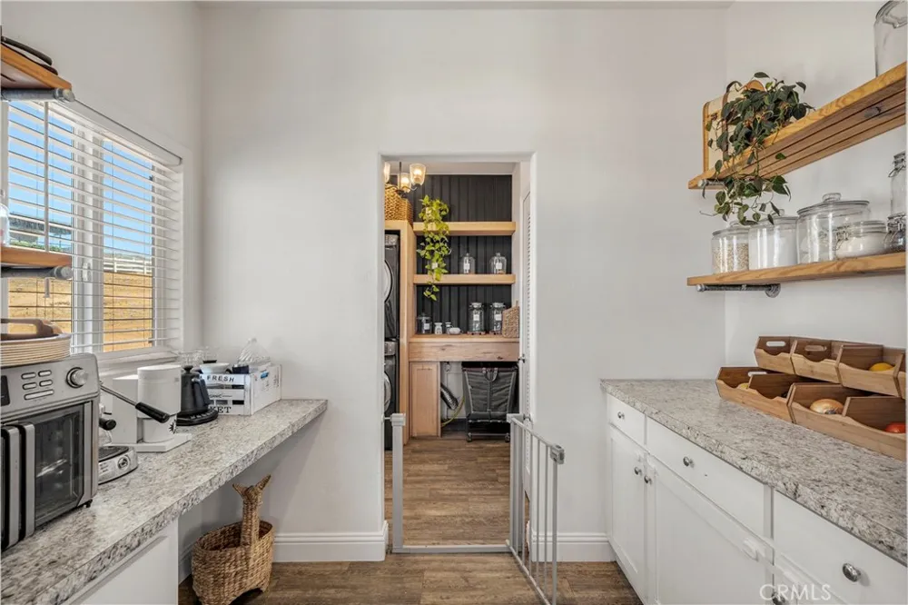 7534 Stewart Road Colton, CA 92324