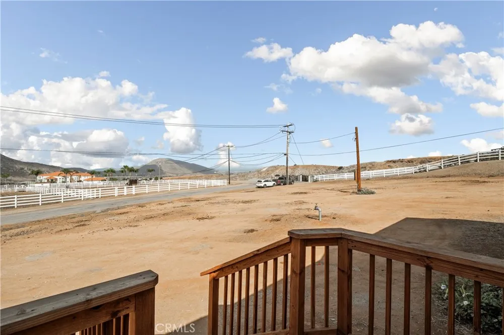 7534 Stewart Road Colton, CA 92324