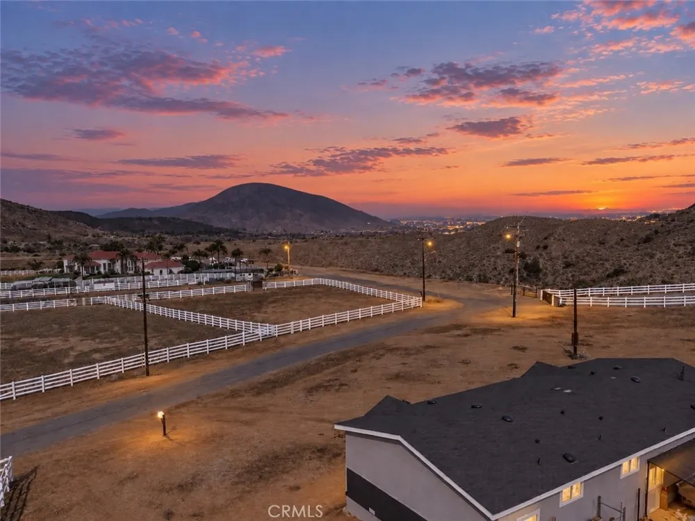 7534 Stewart Road Colton, CA 92324