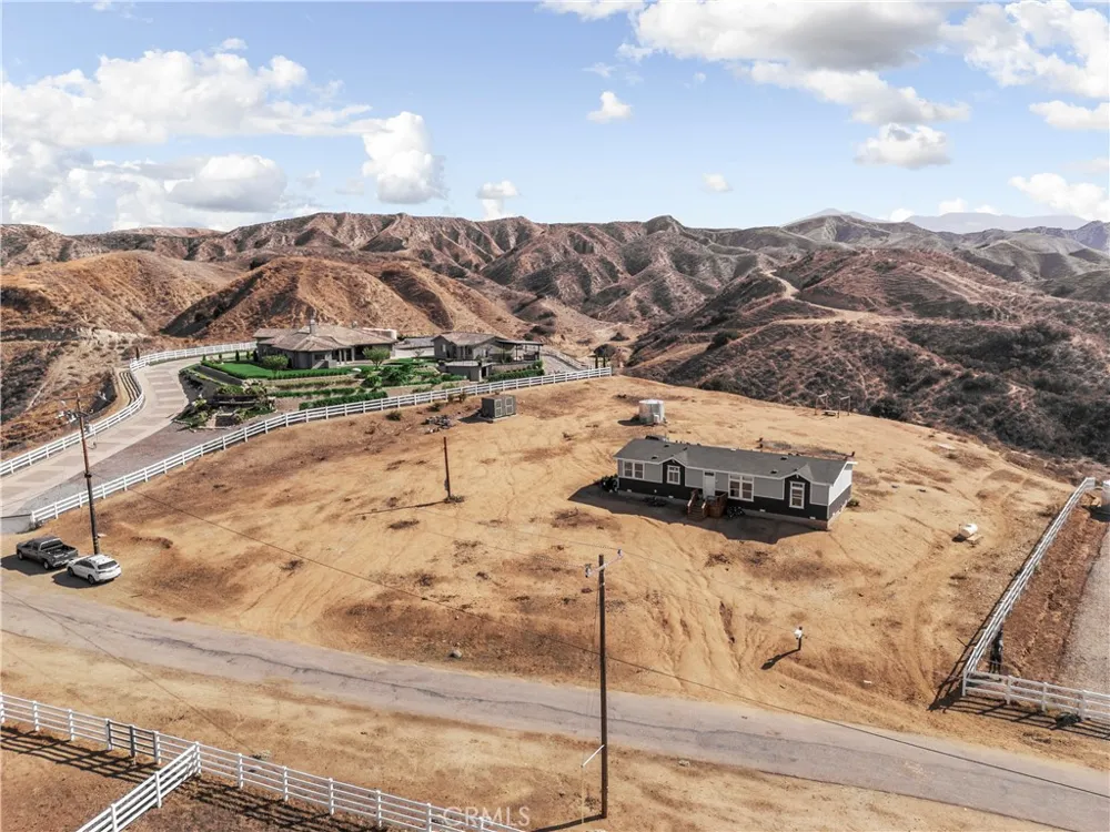 7534 Stewart Road Colton, CA 92324