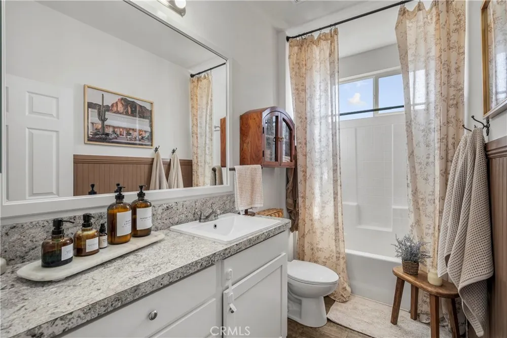 7534 Stewart Road Colton, CA 92324