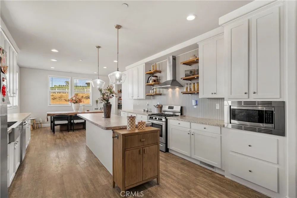 7534 Stewart Road Colton, CA 92324