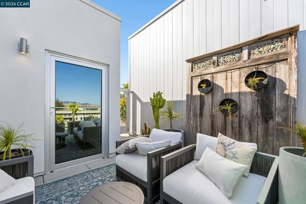 1954 Trinity Ave #303 Walnut Creek, CA 94596