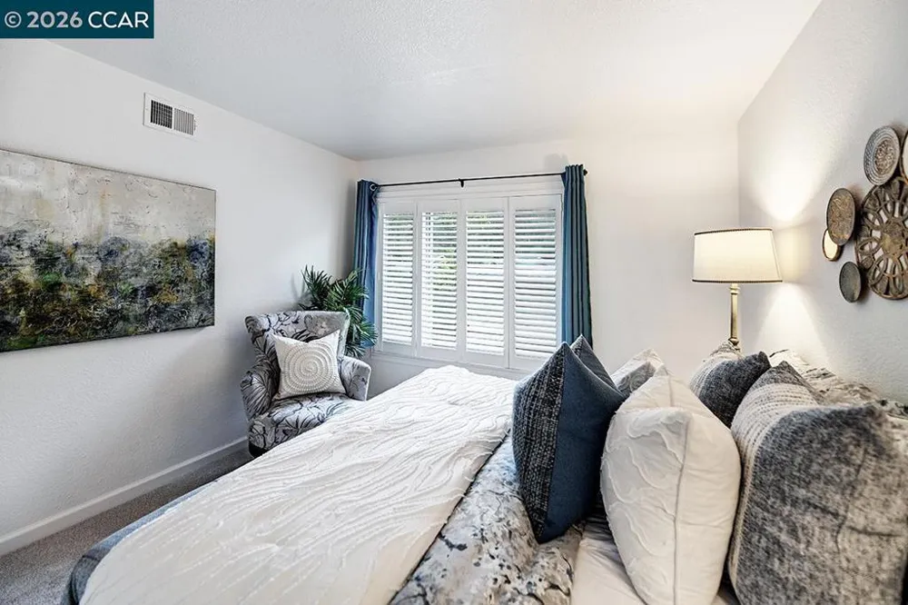 2400 Pine Knoll #3 Walnut Creek, CA 94595