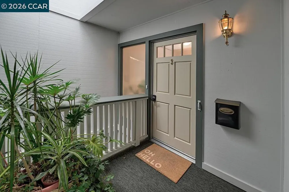 2400 Pine Knoll #3 Walnut Creek, CA 94595