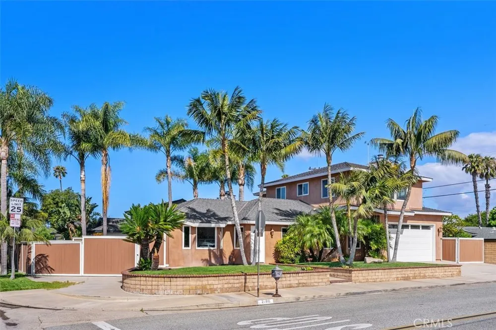 2199 National Costa Mesa, CA 92627