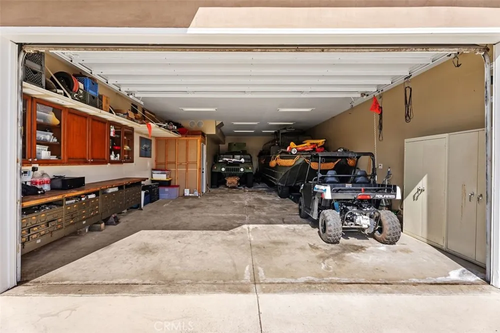 2199 National Costa Mesa, CA 92627