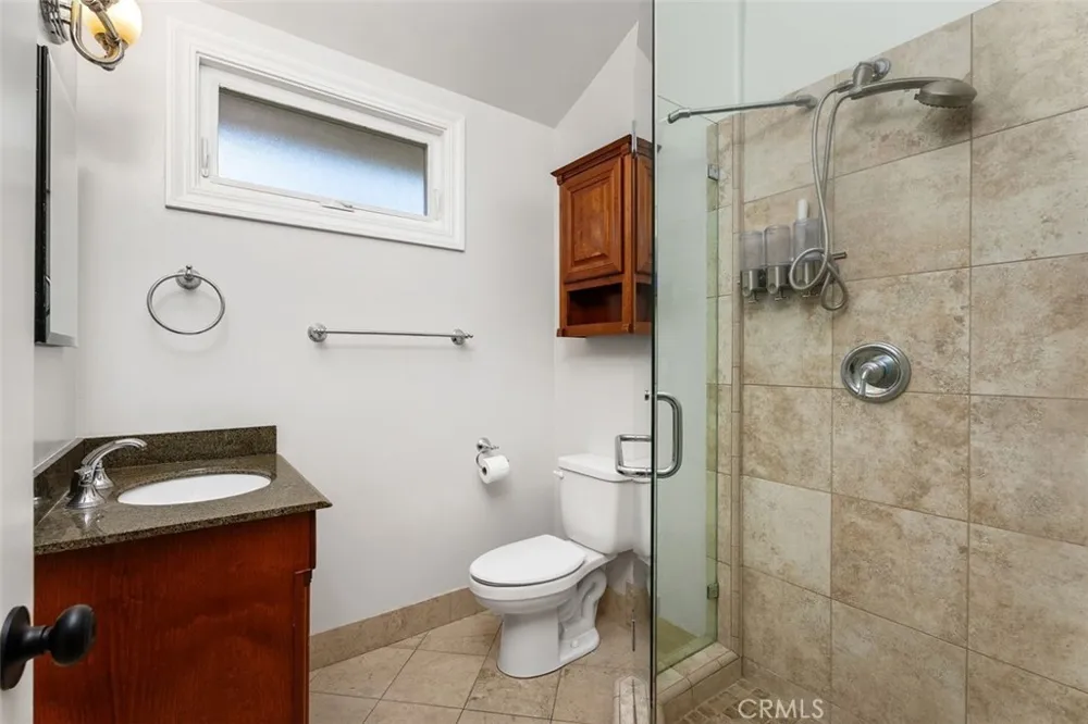 2199 National Costa Mesa, CA 92627