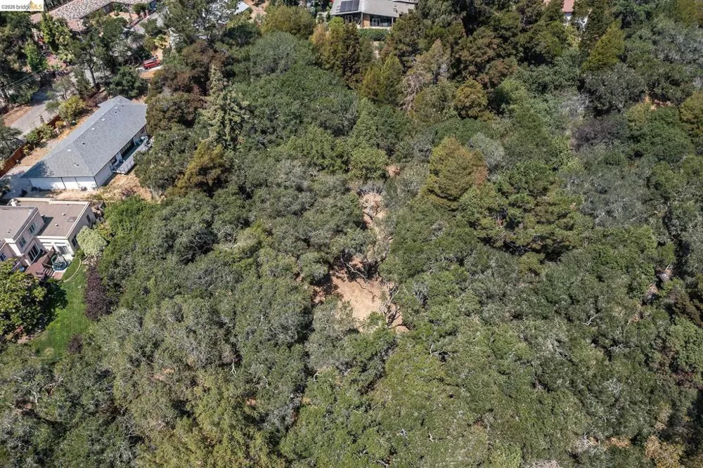 Mendenhall Rd Oakland, CA 94605