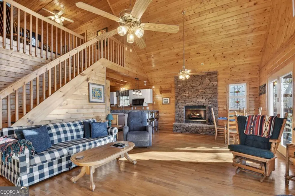 1183 Bear Paw TRL Blue Ridge, GA 30513