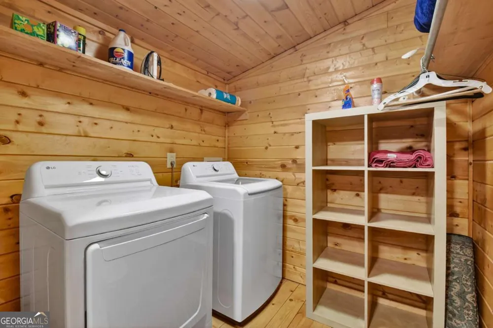 1183 Bear Paw TRL Blue Ridge, GA 30513