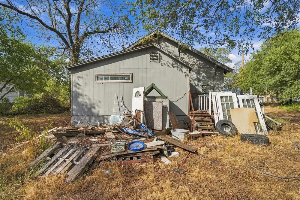 204 Eagle Drive Eddy, TX 76524