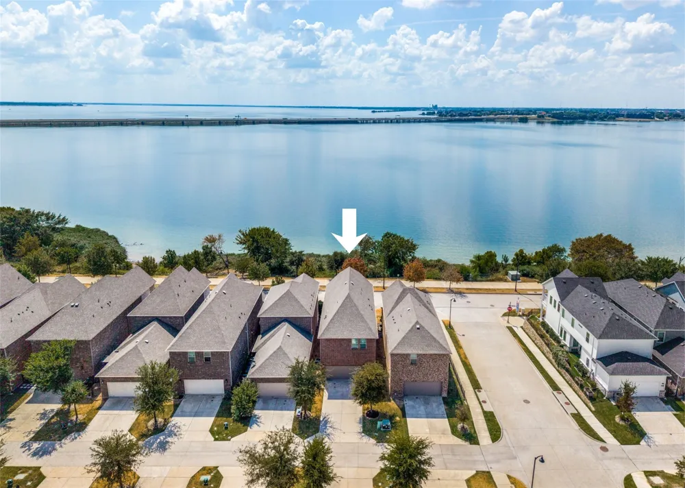 7401 Sunset Boulevard Rowlett, TX 75088