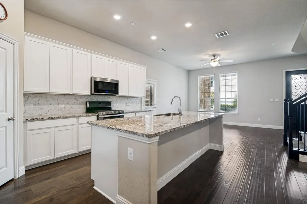 7401 Sunset Boulevard Rowlett, TX 75088