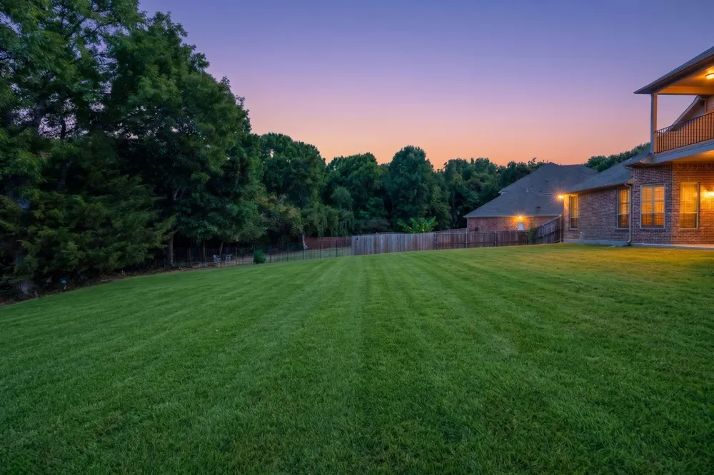 9002 Forest Park Court Rowlett, TX 75089